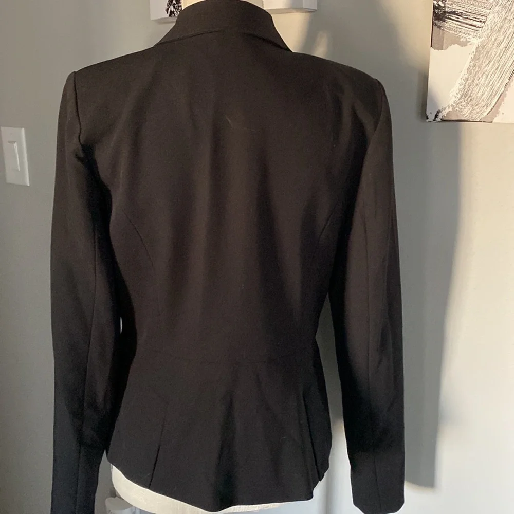 Worthington Black Blazer in EUC size 10 - Picture 2 of 4